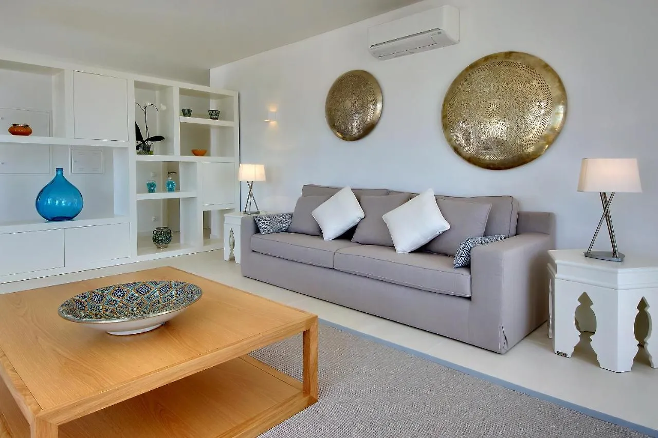 Βίλα Casa Da Bandeira -Perfect Location-Beach Front- Rooftop Pool By DreamvillasΑλμπουφέιρα