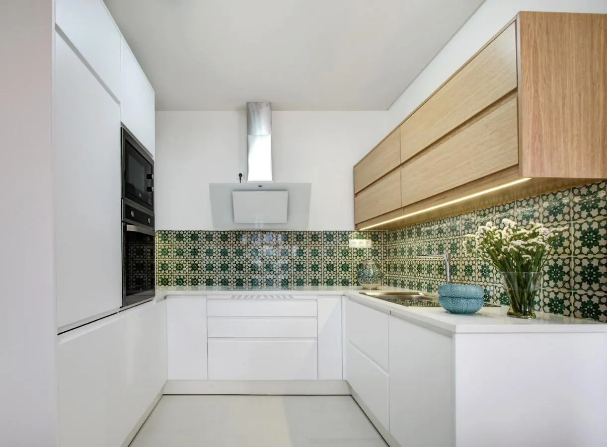 Βίλα Casa Da Bandeira -Perfect Location-Beach Front- Rooftop Pool By DreamvillasΑλμπουφέιρα